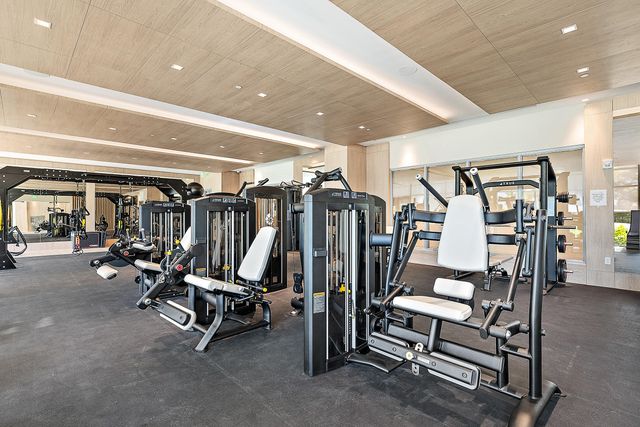 220 Lake Shore Drive N-1521, Lake Park, FL 33403