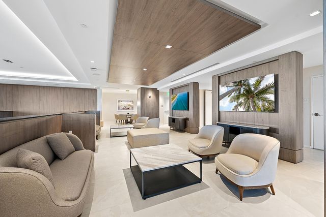 220 Lake Shore Drive N-1521, Lake Park, FL 33403