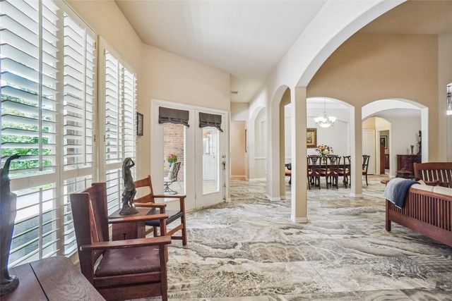 1100 Cogburn Court, Shady Shores, TX 76208