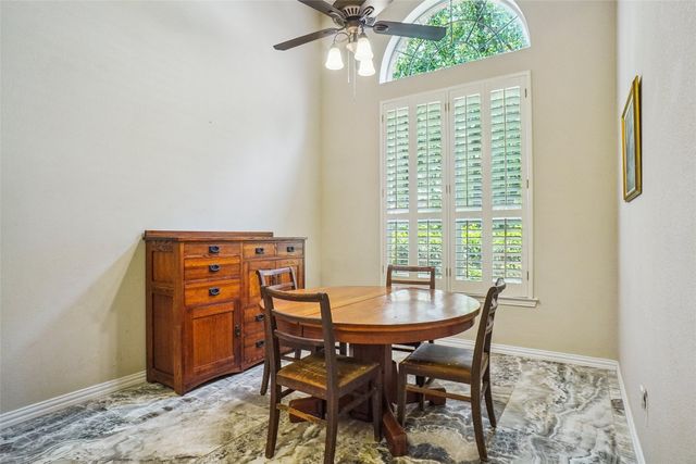 1100 Cogburn Court, Shady Shores, TX 76208