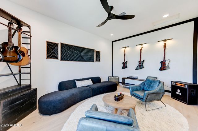 33930 N BORGATA Trail, San Tan Valley, AZ 85144