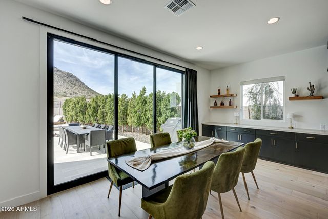 33930 N BORGATA Trail, San Tan Valley, AZ 85144