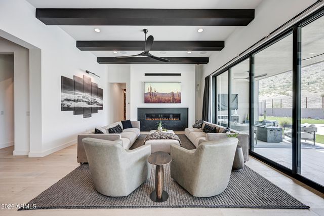 33930 N BORGATA Trail, San Tan Valley, AZ 85144