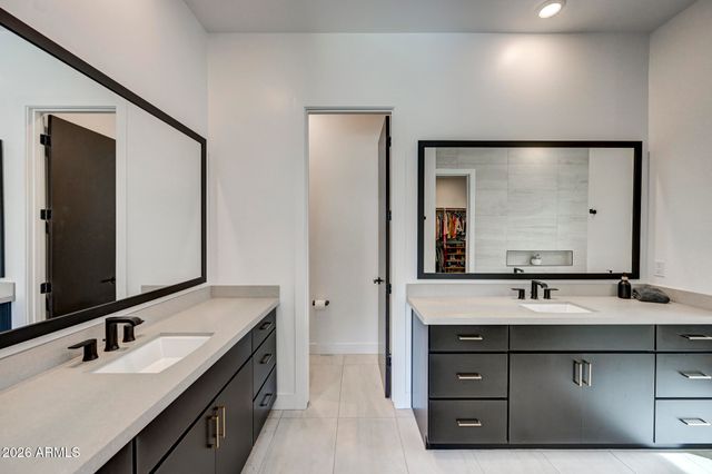 33930 N BORGATA Trail, San Tan Valley, AZ 85144