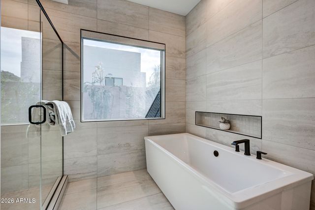 33930 N BORGATA Trail, San Tan Valley, AZ 85144