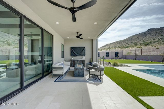 33930 N BORGATA Trail, San Tan Valley, AZ 85144