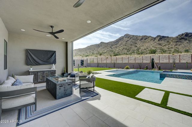 33930 N BORGATA Trail, San Tan Valley, AZ 85144
