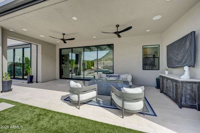 33930 N BORGATA Trail, San Tan Valley, AZ 85144