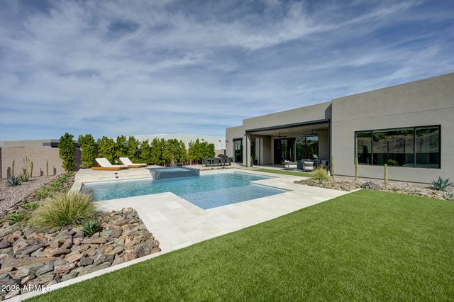 33930 N BORGATA Trail, San Tan Valley, AZ 85144