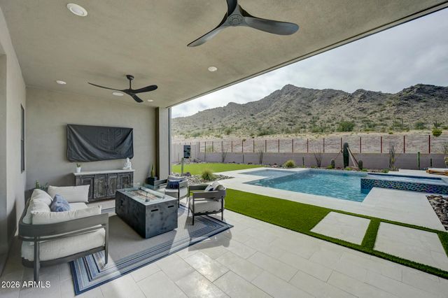 33930 N BORGATA Trail, San Tan Valley, AZ 85144