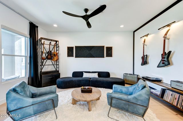 33930 N BORGATA Trail, San Tan Valley, AZ 85144