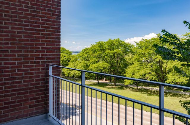 35 Cherry St Unit 302, Burlington, VT 05401