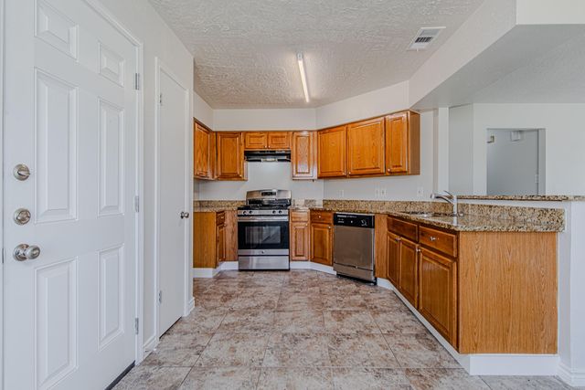 17959 Valley Knoll Drive, Houston, TX 77084