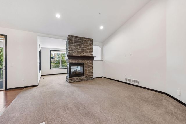 8652 Lake Riley Drive, Chanhassen, MN 55317