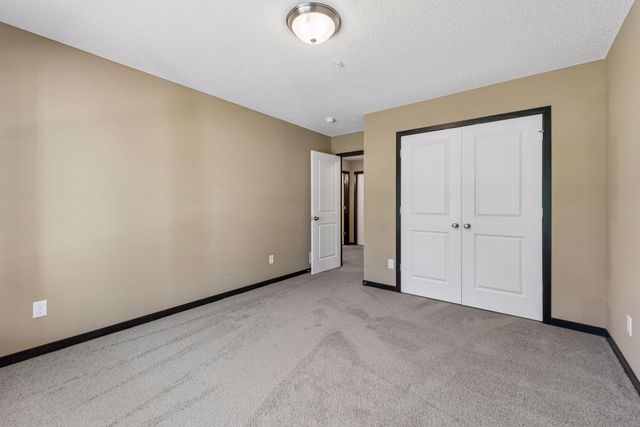 8652 Lake Riley Drive, Chanhassen, MN 55317