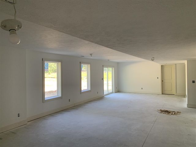 7903 Woodhurst Drive, Rockford, MI 49341