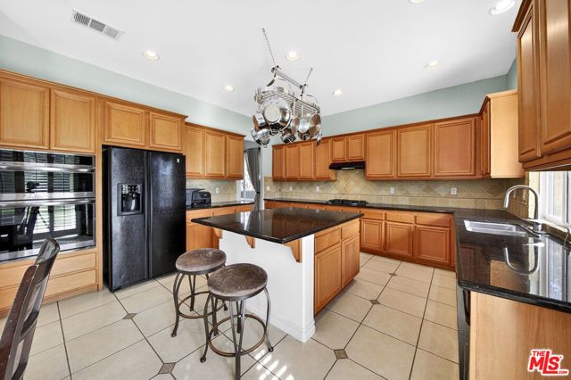 28346 Linda Vista Street, Canyon Country (santa Clarita), CA 91387