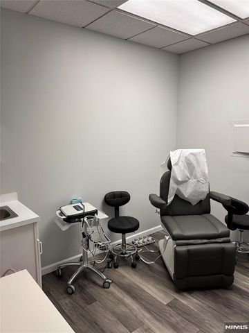 47 Orient, Rutherford, NJ 07070