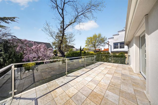 2826 215th Street, Bayside, NY 11360