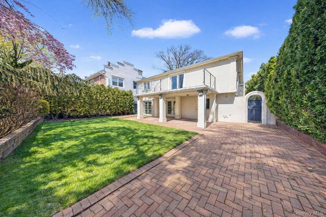 2826 215th Street, Bayside, NY 11360