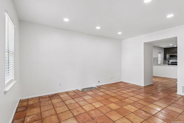 222 W CRAIG PL, San Antonio, TX 78212