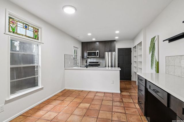 222 W CRAIG PL, San Antonio, TX 78212