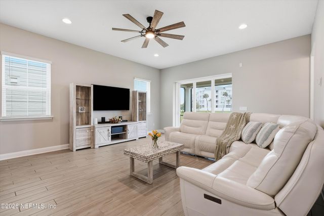 385 RUM RUNNER Way, St. Johns, FL 32259