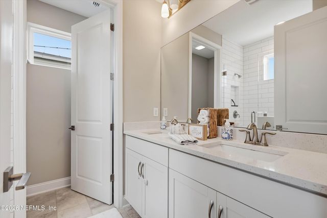 385 RUM RUNNER Way, St. Johns, FL 32259