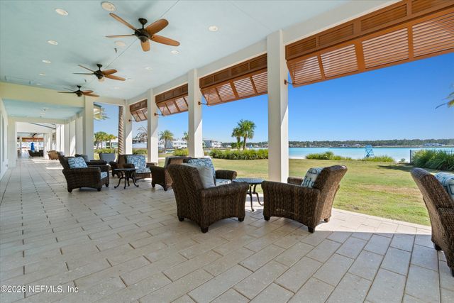 385 RUM RUNNER Way, St. Johns, FL 32259