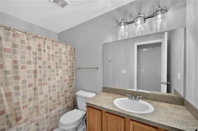 4077 Berkeley Ave, Canton, MI 48188