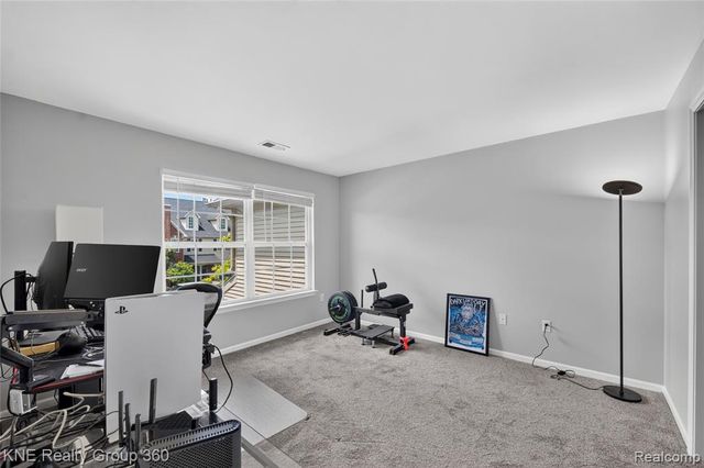 4077 Berkeley Ave, Canton, MI 48188