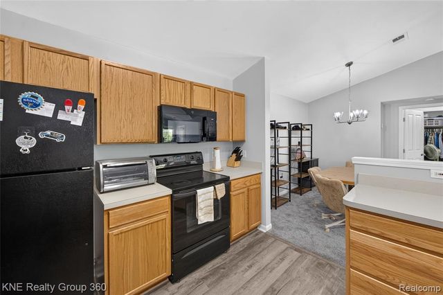 4077 Berkeley Ave, Canton, MI 48188