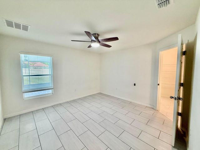 949 SW Fisherman Avenue, Port St. Lucie, Port St Lucie, FL 34953