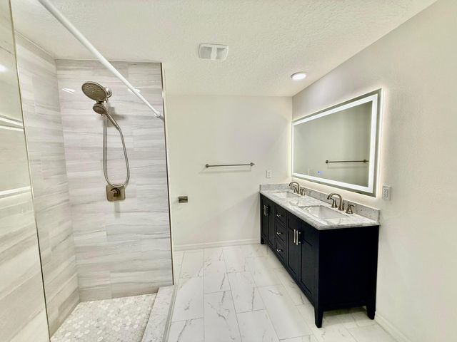 949 SW Fisherman Avenue, Port St. Lucie, Port St Lucie, FL 34953