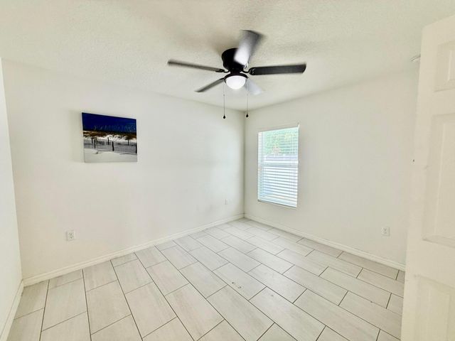 949 SW Fisherman Avenue, Port St. Lucie, Port St Lucie, FL 34953