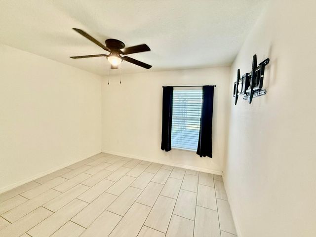 949 SW Fisherman Avenue, Port St. Lucie, Port St Lucie, FL 34953