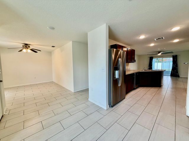 949 SW Fisherman Avenue, Port St. Lucie, Port St Lucie, FL 34953