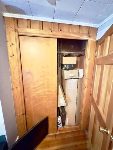 8 Fox Point, Boston, MA 02125