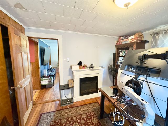 8 Fox Point, Boston, MA 02125