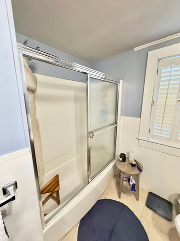 8 Fox Point, Boston, MA 02125