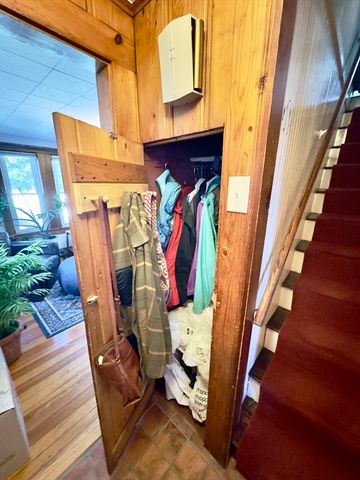 8 Fox Point, Boston, MA 02125