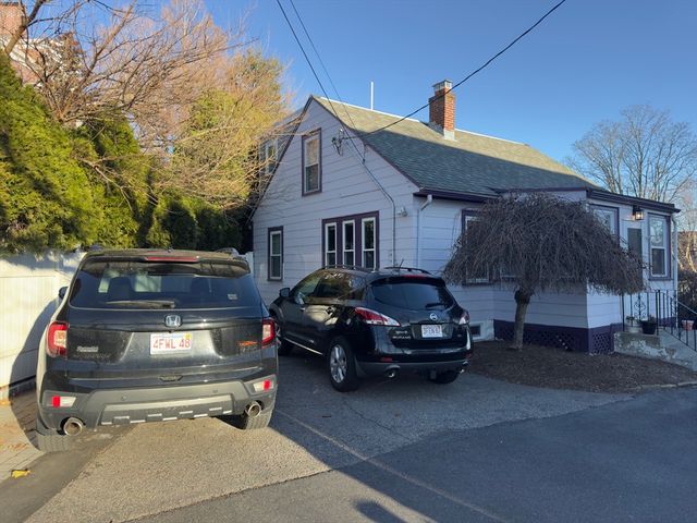 8 Fox Point, Boston, MA 02125