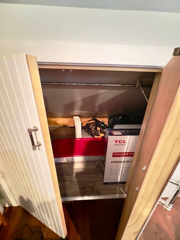 8 Fox Point, Boston, MA 02125