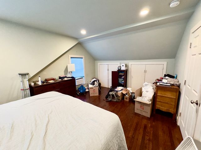 8 Fox Point, Boston, MA 02125