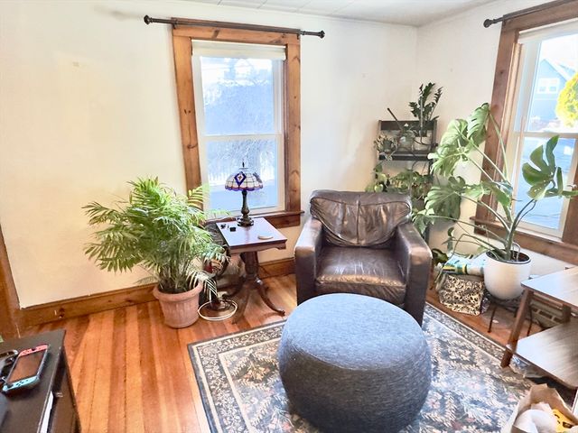 8 Fox Point, Boston, MA 02125