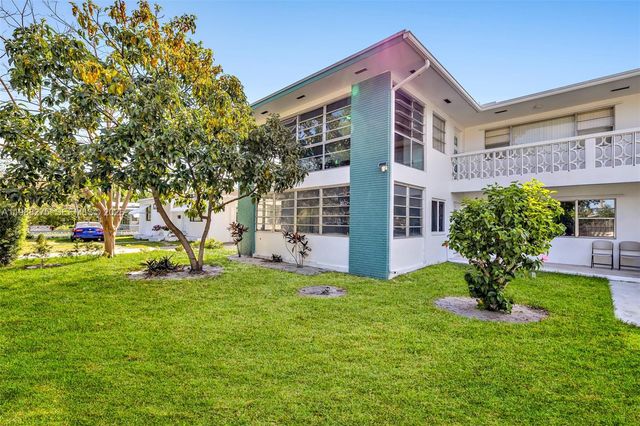 1400 S 19th Ave 1, Hollywood, FL 33020