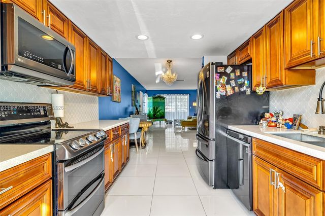 1400 S 19th Ave 1, Hollywood, FL 33020