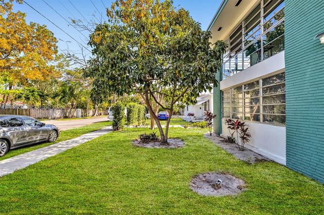 1400 S 19th Ave 1, Hollywood, FL 33020