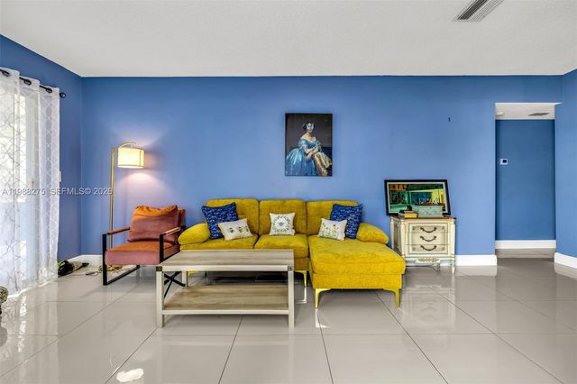 1400 S 19th Ave 1, Hollywood, FL 33020