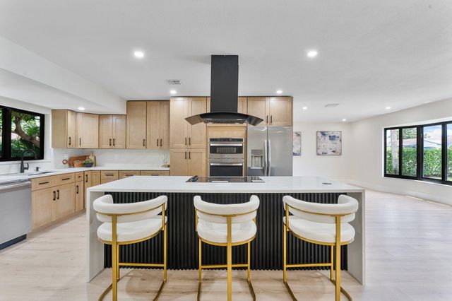 1820 17th Court N, Lake Worth Beach, FL 33460